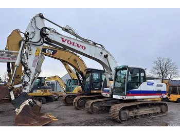 מחפר סורק VOLVO EC220DL