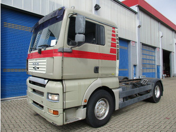 משאית עם שלדת תא MAN TGA 18.360