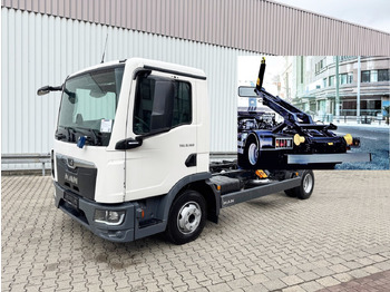 משאית הרמת וו MAN TGL 8.160