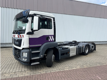 משאית עם שלדת תא MAN TGS 26.320