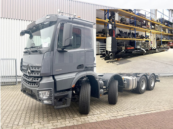 משאית הרמת וו MERCEDES-BENZ Arocs 3251