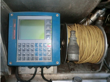 הַחכָּרָה Mercedes-Benz SK 1824 L 4x2 SK 1824 L 4x2, Esterer Tankaufbau ca. 13.100l, 2 Kammern Mercedes-Benz SK 1824 L 4x2 SK 1824 L 4x2, Esterer Tankaufbau ca. 13.100l, 2 Kammern: תמונה 4