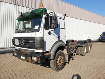 משאית עם שלדת תא MERCEDES-BENZ SK 2638