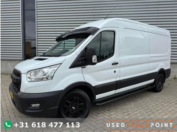 כלי רכב מסחרי עם לוח FORD Transit
