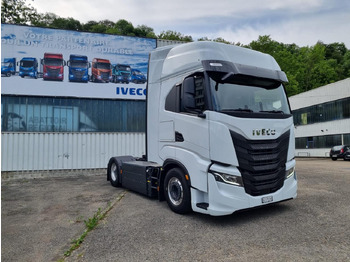 יחידת טרקטור IVECO S-WAY