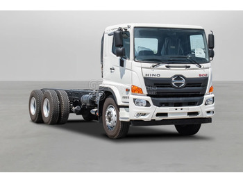 משאית עם שלדת תא HINO