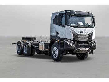 משאית עם שלדת תא IVECO T-WAY
