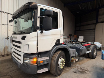 משאית עם שלדת תא SCANIA P 310
