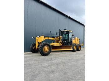 מפלסת CATERPILLAR 140M