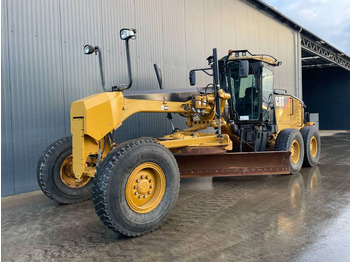 מפלסת CATERPILLAR 140