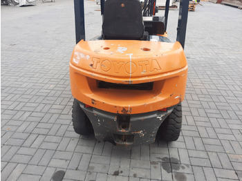 מלגזת סולר toyota 627FDF25: תמונה 5
