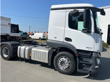 יחידת טרקטור MERCEDES-BENZ Actros 1843