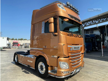 יחידת טרקטור DAF XF 530