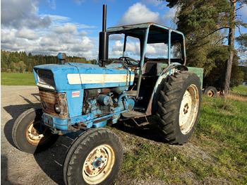 טרקטור חקלאי FORD