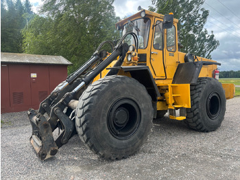 מעמיס גלגלים VOLVO 4500