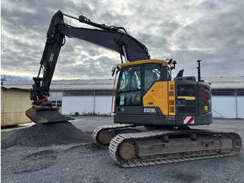 מחפר VOLVO ECR235EL