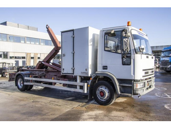 Interior photo 1: משאית הרמת וו Iveco EUROCARGO 130E18