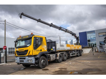 משאית צד נופל/ שטוחה IVECO Trakker