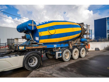מערבל בטון סמיטרליילר LIEBHERR