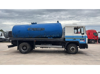 משאית ואקום MAN 18.232 (MANUAL PUMP / POMPE MANUELLE / 11.000L): תמונה 4 משאית ואקום MAN 18.232 (MANUAL PUMP / POMPE MANUELLE / 11.000L): תמונה 4