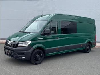 כלי רכב מסחרי עם לוח MAN TGE