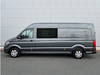 כלי רכב מסחרי עם לוח MAN TGE 3.180