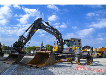 מחפר סורק VOLVO ECR235EL