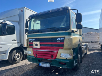 משאית עם שלדת תא DAF