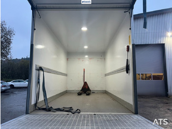 כלי רכב מסחרי עם תיבה Renault master with tail lift: תמונה 5