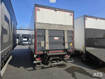 משאית תיבה Scania P320 Box truck with tail lift: תמונה 3
