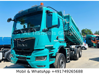 מזהיר MAN TGX 26.500