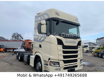 מוביל מכולות/ משאית החלפת גוף SCANIA S 450