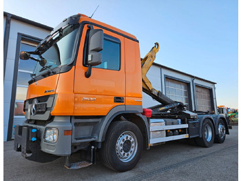 משאית הרמת וו MERCEDES-BENZ Actros 2532