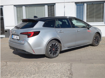 הַחכָּרָה  Toyota Corolla Touring 2,0 Hybrid GR Sport Toyota Corolla Touring 2,0 Hybrid GR Sport: תמונה 5