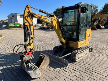 מחפר סורק CATERPILLAR 301.8
