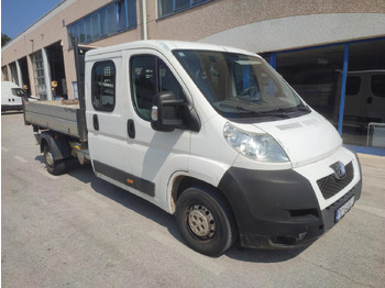 כלי רכב מסחרי מזהיר, כלי רכב מסחרי קומבי PEUGEOT Boxer 2.2 HDI: תמונה 2