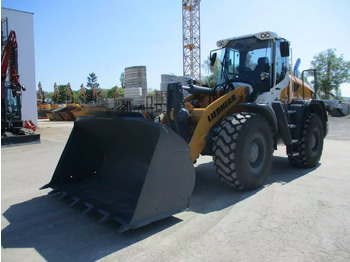 מעמיס גלגלים LIEBHERR L 526