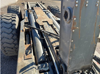 קרון נגרר מתגלגל/ מדלג Volvo A25C Lastväxlarvagn: תמונה 2