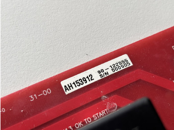 נתיך עבור מכונה חקלאית John Deere CTS AH153912 122555 Płyta bezpieczników: תמונה 2