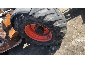 חבילת גלגלים וצמיגים MASSEY FERGUSON