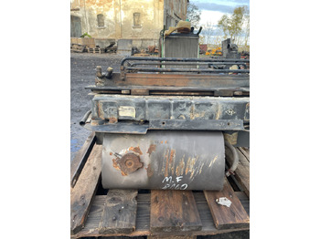 רדיאטור עבור מכונה חקלאית Massey Fergusson 8140 8159 8160 - chłodnica 3713181M03: תמונה 2