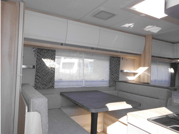 קרוואן נגרר HOBBY DE LUXE 560 KMFe