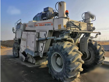 מייצב קרקע WIRTGEN