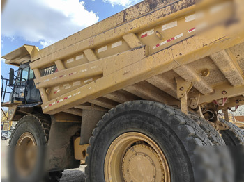 משאית סלעים/ מסיר פסולת קשיח 2018 CATERPILLAR 777E: תמונה 2