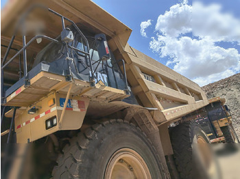 משאית סלעים/ מסיר פסולת קשיח 2018 CATERPILLAR 777E: תמונה 3