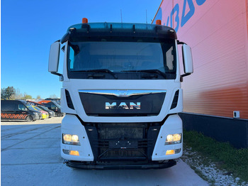מזהיר MAN TGX 35.480 8x4*4 BOX L=6105 mm: תמונה 3