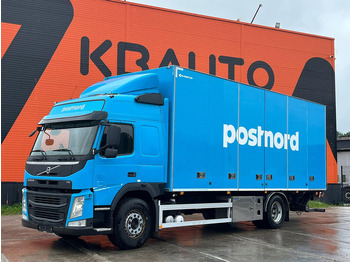 משאית תיבה VOLVO FM 330