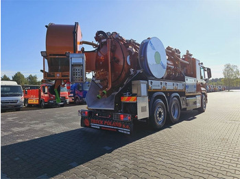 משאית ואקום MAN