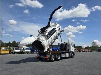 משאית ואקום SCANIA 1