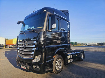 יחידת טרקטור MERCEDES-BENZ Actros 1843